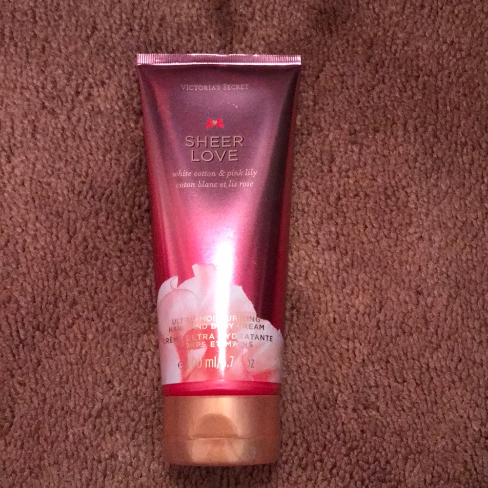 Victoria Secret Sheer Love Lotion